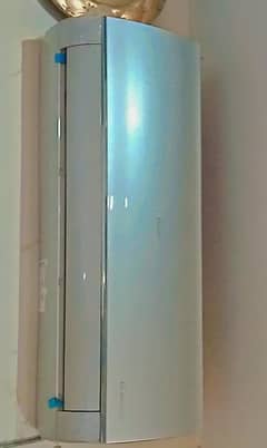 hair inverter Ac 1 ton Gud condition new