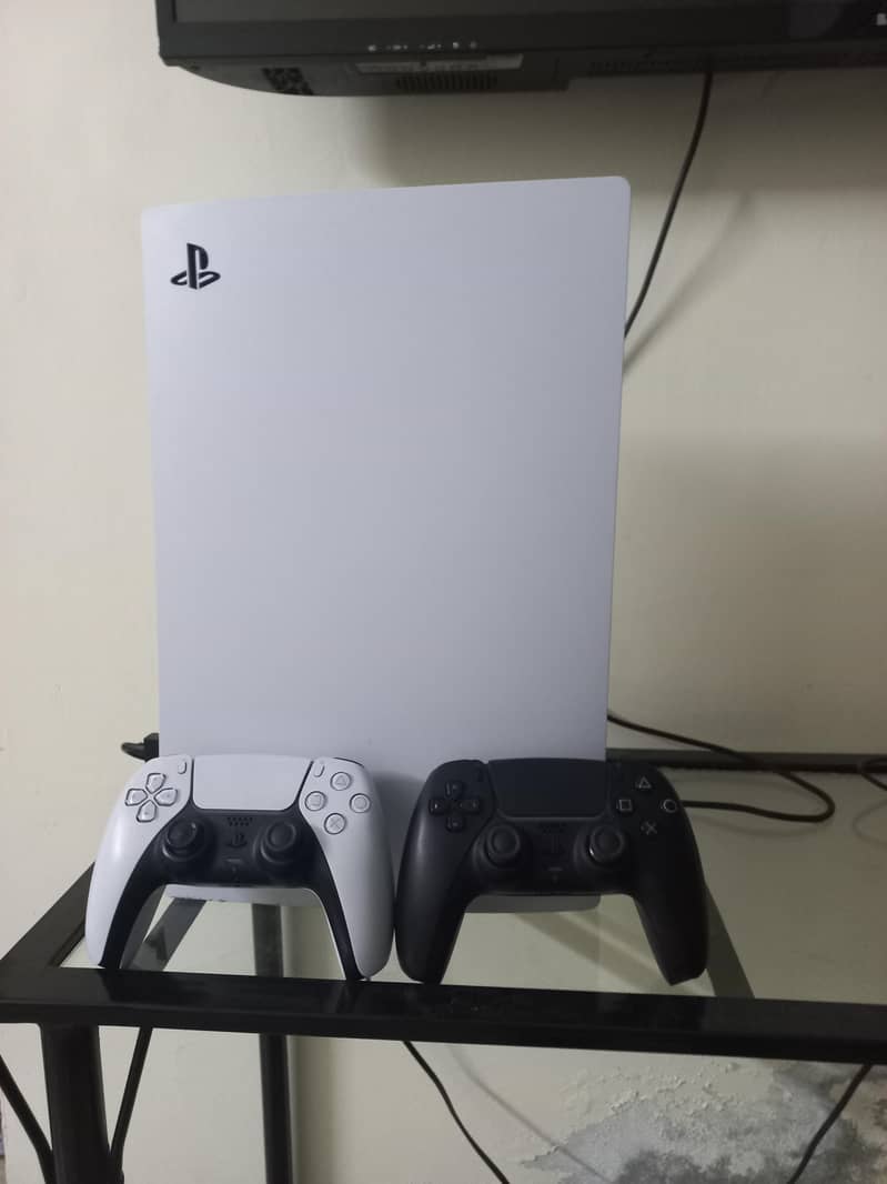 PS5 Digital Edition + 2 Controllers | Like New | With Games| 1 tb 0