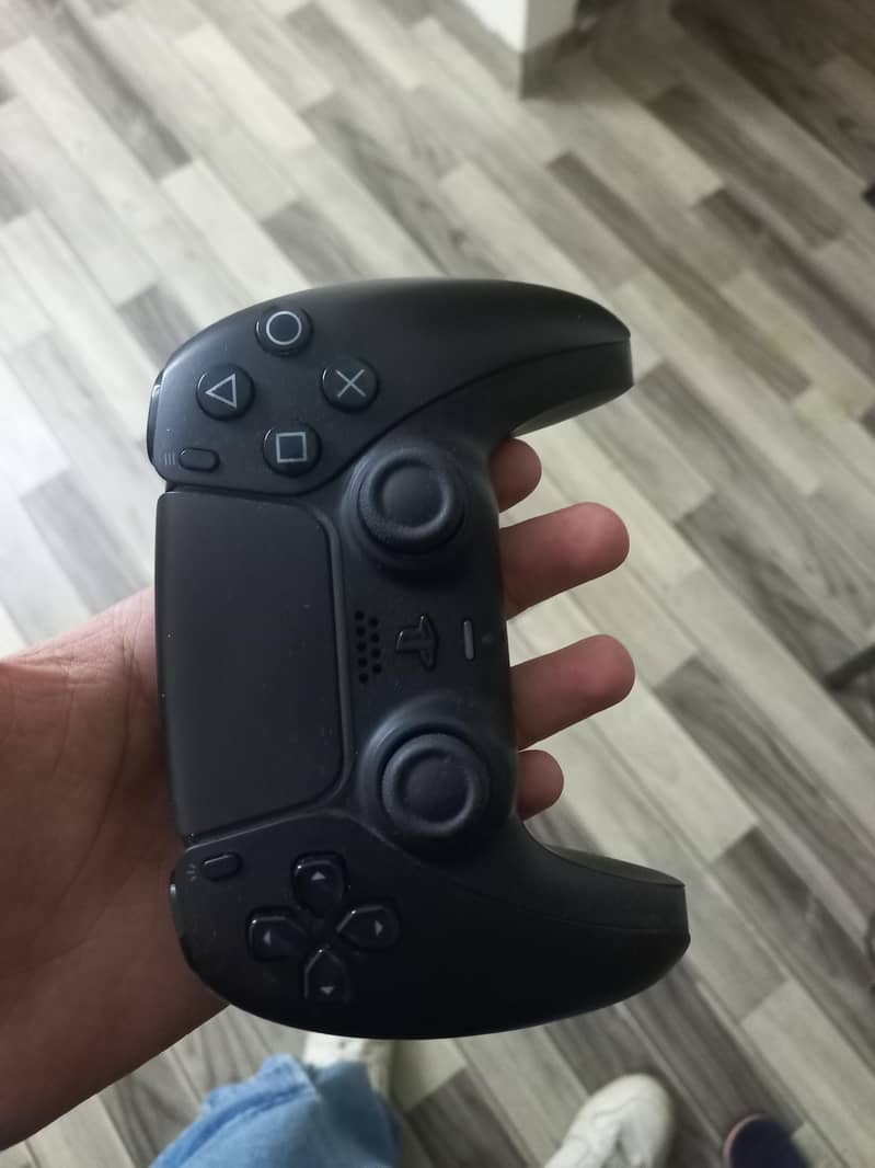 PS5 Digital Edition + 2 Controllers | Like New | With Games| 1 tb 4