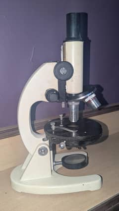 Microscope