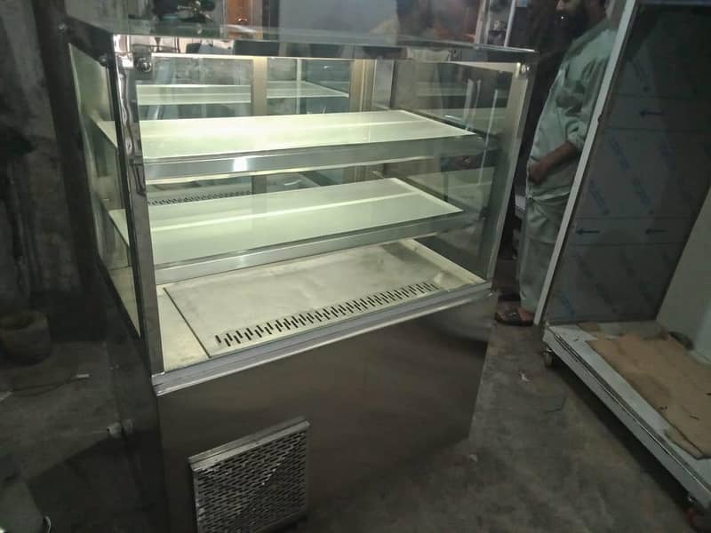 Counter / Hot/Cold / Neutral Bakery / Display Counter / bakery counter 3