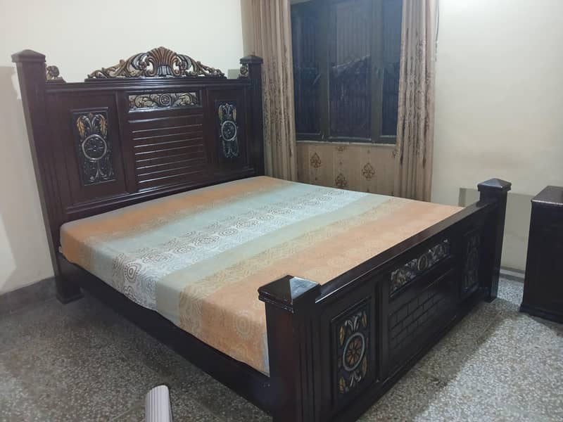 Bed with Mattress + Dressing Table – Good Condition – No Side Tables 0