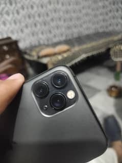 I phone 11 pro for sale in new condition