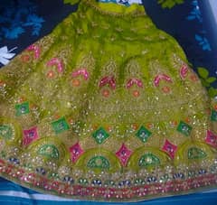 mehndi lehnga
