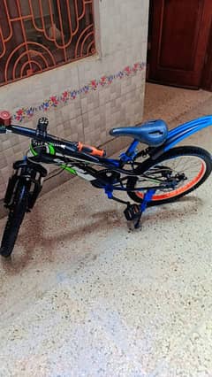 Kids Cycle (Gold Man)