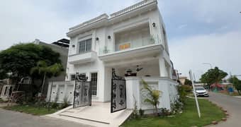 10 Marla Lewish Anda Piece House Available For Rent