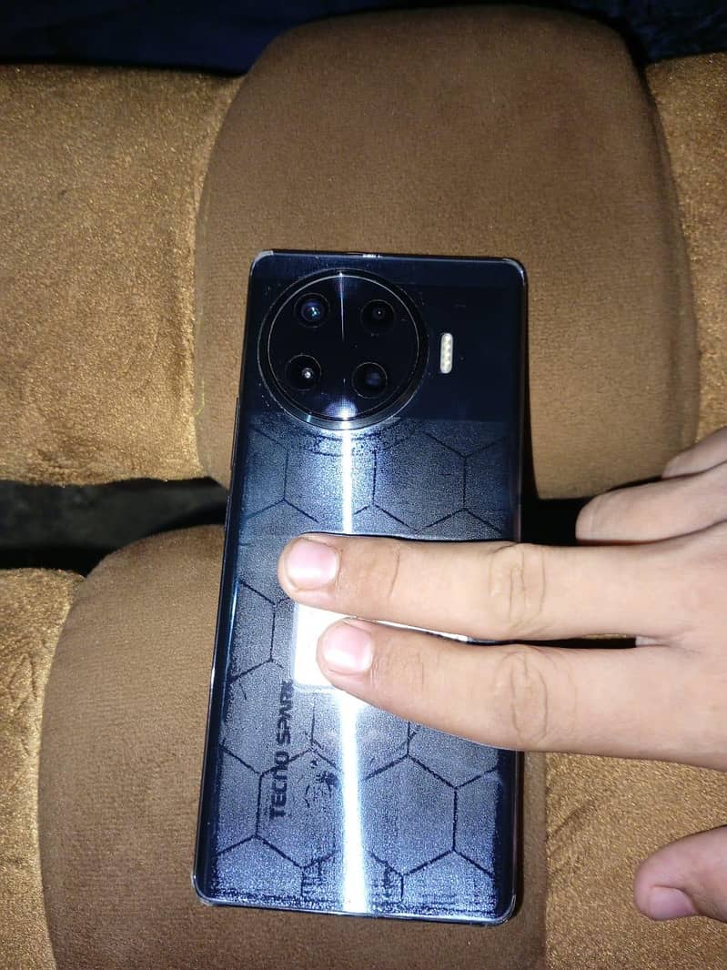 Tecno spark 20 pro plus in very good  condition 0