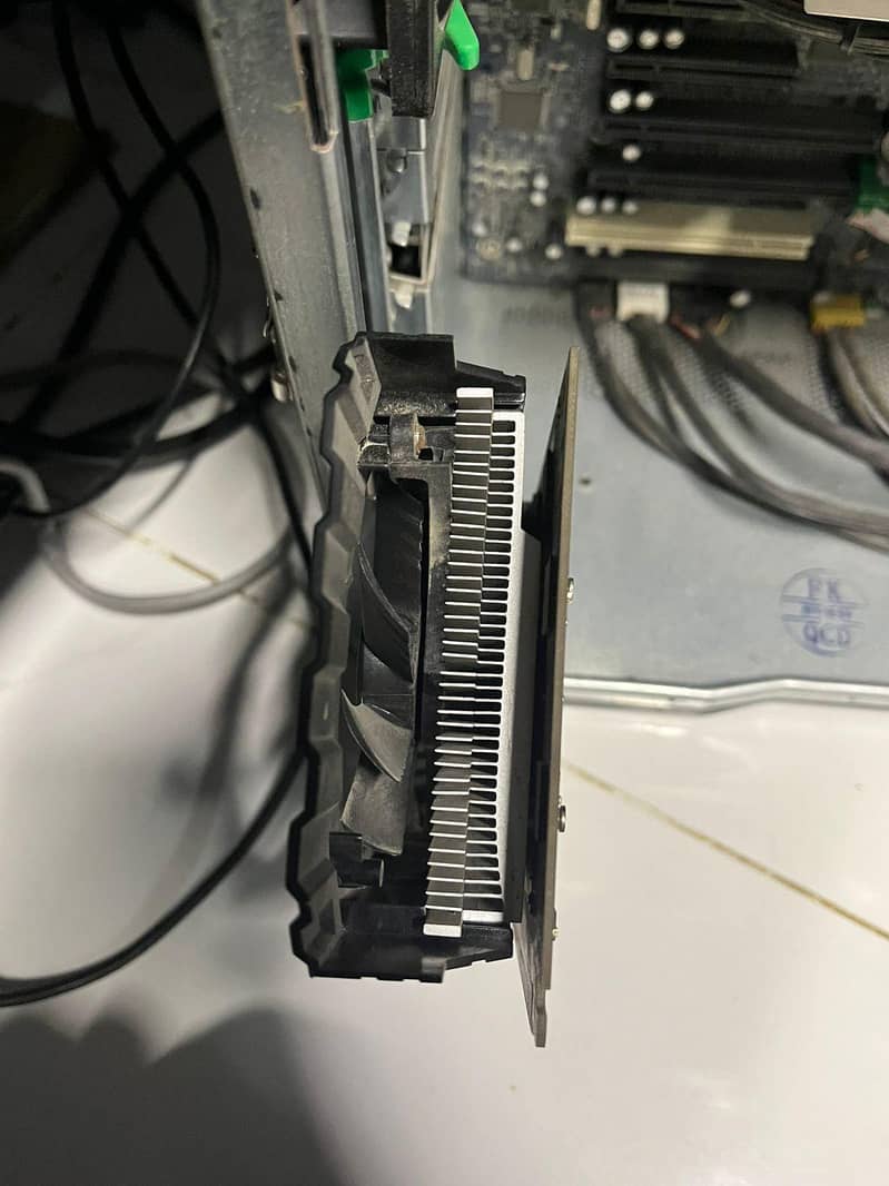 Nvidia GeForce GTX 750  DDR5 2