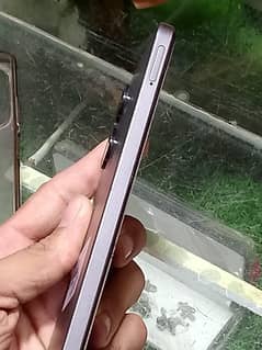 bilkul new condition 10 by 10 10 month ki warranty