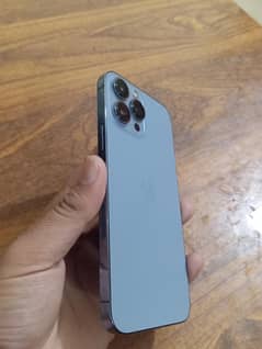 iPhone 13 Pro Max in blue colour jv