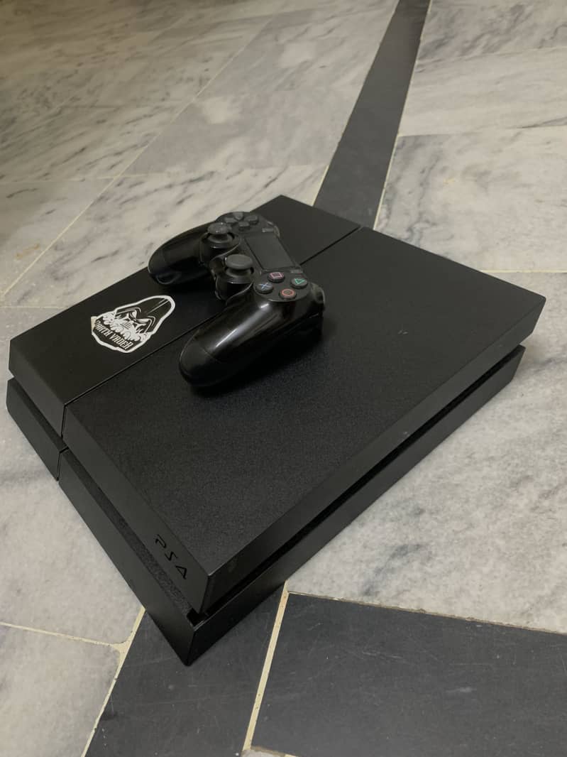 PS4 500GB 12.02 Firmware With Original Controller 1