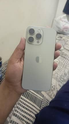 iPhone 15 pro max 256 gb 98 battery