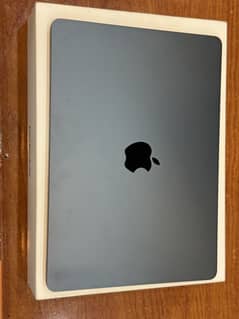 MacBook Air 13.6 Inch 8GB/256GB M3 Midnight 2024