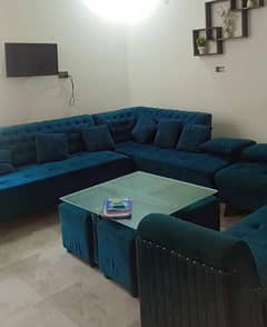 L shaped sofa 13 seater full sofa set very new condition for sale. .