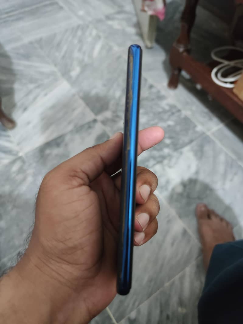 Huawei y9 prime with box 10/10 condition 2