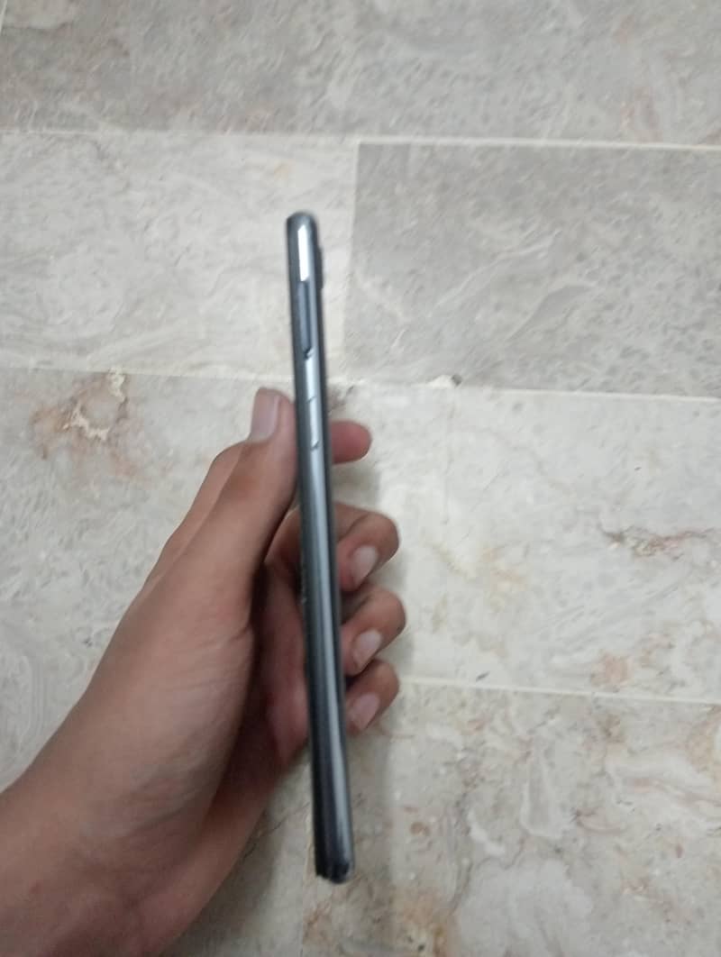 oppoF7 only panel broken not working condition 1