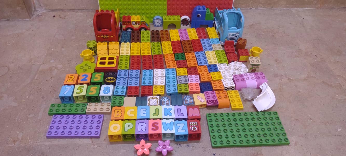 lego duplo table top with lego duplo bricks 2