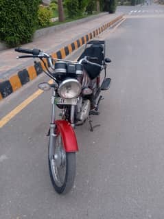 Suzuki GS 150