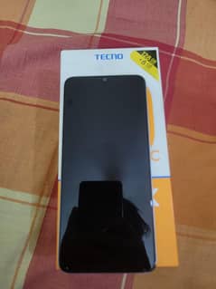 tecno spark 10c 8/128gb with box and charger