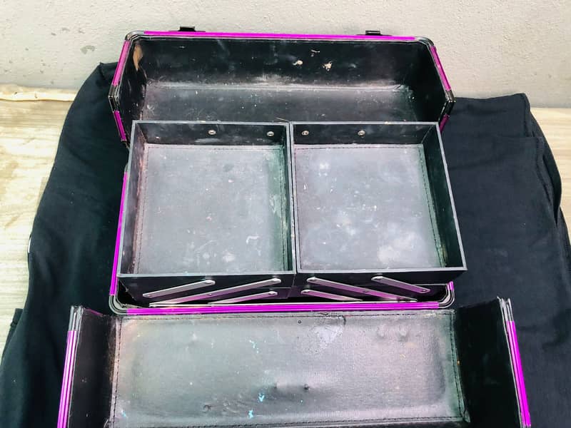 imported makeup box 1