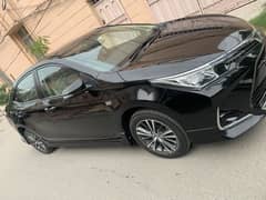 Toyota corolla Altis X 1.6 automatic totel gunine b tu b 24k mileage