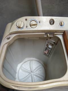Haier Twin Tub Washing Machine