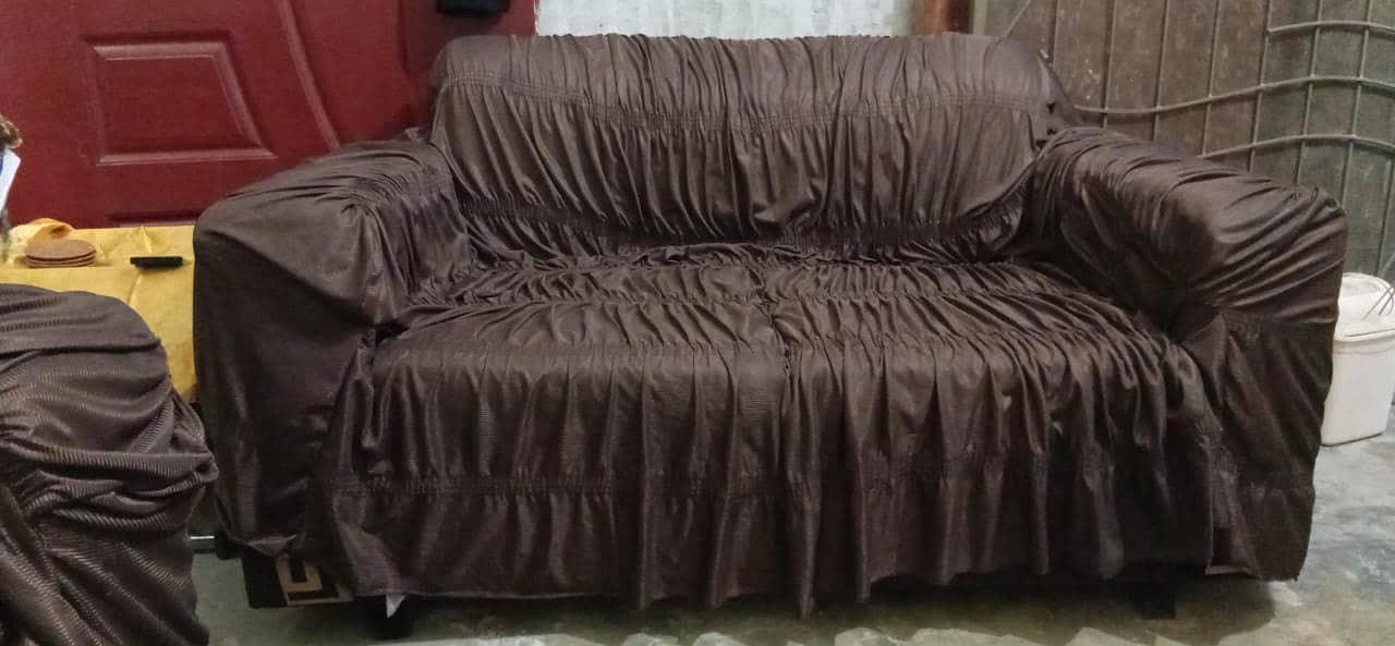 Sofa set in 10/10 condition 1