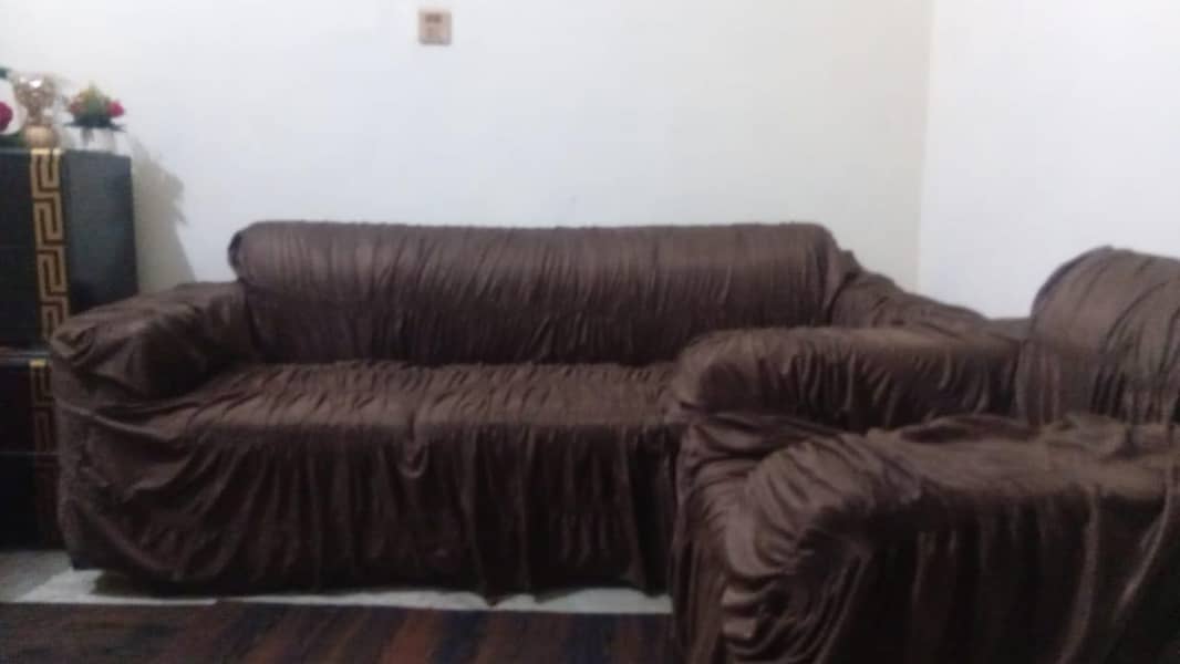 Sofa set in 10/10 condition 4