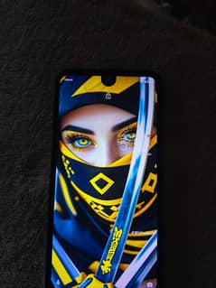 AQUOS R2