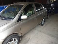 Toyota platz 2004