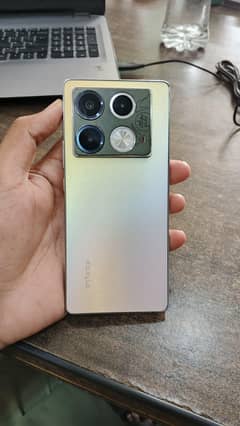 infinix note 40. . . 8+8Gb ram 256Gb memory. . 60fps on Pubg mobile