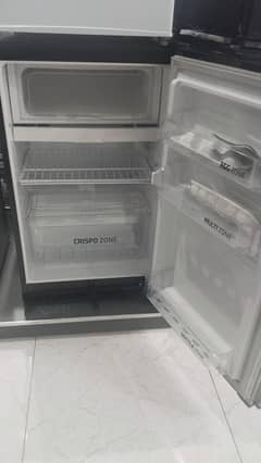 slightly Used Refrigerator Dawlence for Sale