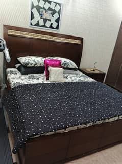 sheesham Elegent design Bed for sale