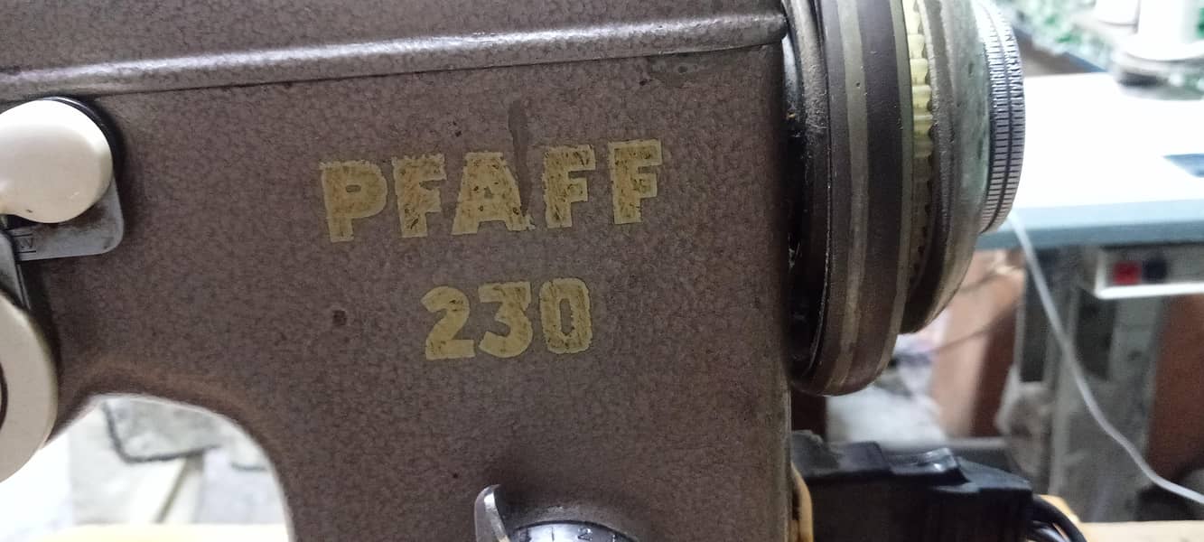 pfaff automatic machin   model 230 ffot sale onlonly head choti modrr 0
