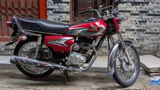 Honda 125 22/23 model 1st owner total Janiiun