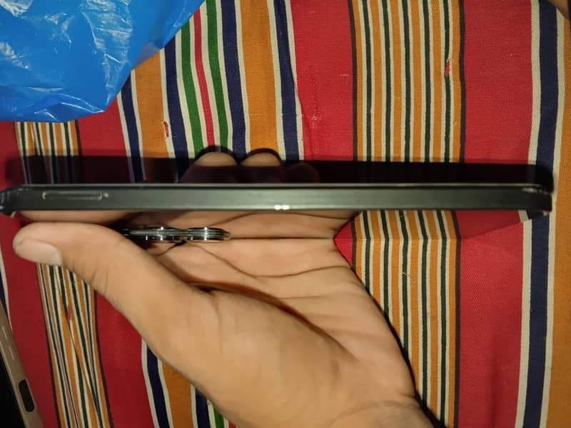 Condition 10/10  good condition finger display 3