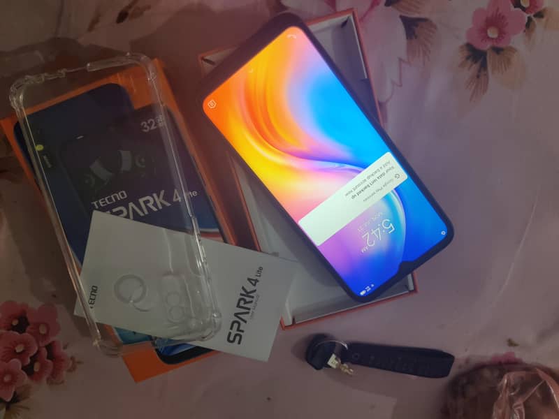 Tecno Spark 4lite 2/32 Memory 3