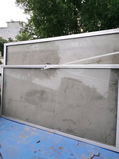 Aluminium glass with Door for sale