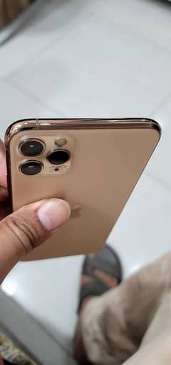 11 pro max 256 GB  urgent need money