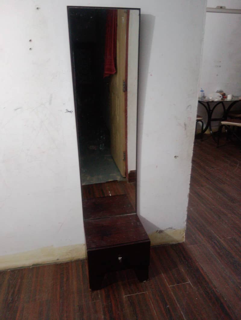 mini dressing table 3