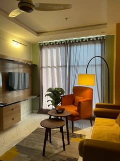 Gulberg Green 1bad luxury furnished apartments available par day weekly available