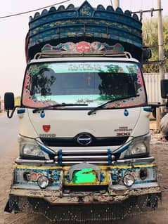Hino Deutro Intercoller 2020 model. 10/10 condition. 0333-6539785