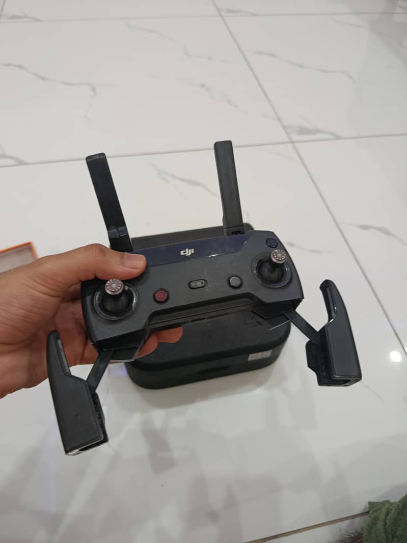 Dji Spark go drone with controller 10