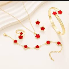 trending jewelry for girls