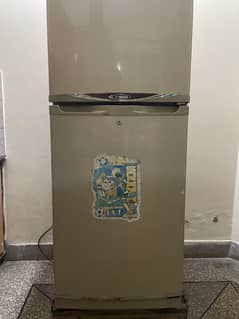 WAVES FRIDGE IN GOOD CONDITION