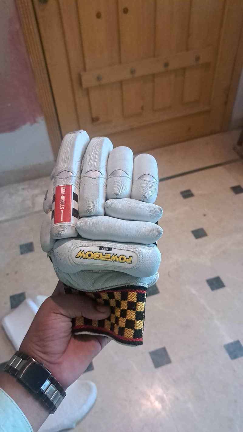 condition is good only 1 time use good quality 6