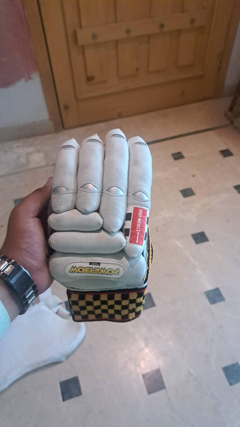 condition is good only 1 time use good quality 8