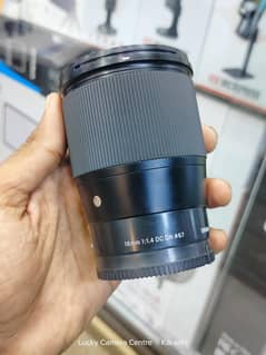 Sigma 16mm F/1.4 | Sony E-Mount Lens | In good condition