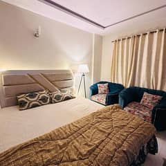daily basis short stay and weekly basis one bad fully furnished luxury apertment available for rent gulberg greens islamabad
