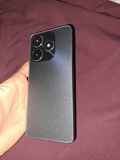 Spark 10 pro with Box
